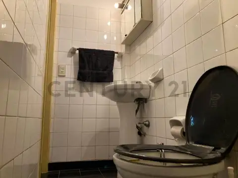 Casa 5 ambientes con 1 baño