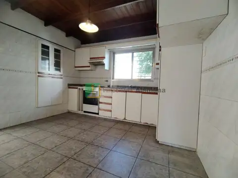 Depto Tipo Casa en Alquiler en Villa Ballester, $ 980.000