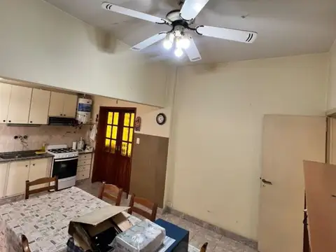 Depto Tipo Casa en Alquiler en José León Suárez, $ 800.000