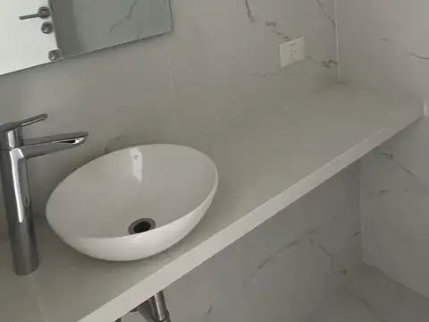 Oficina Monoambiente con 2 baños