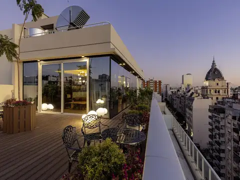 Oficina en Alquiler con 1 cochera