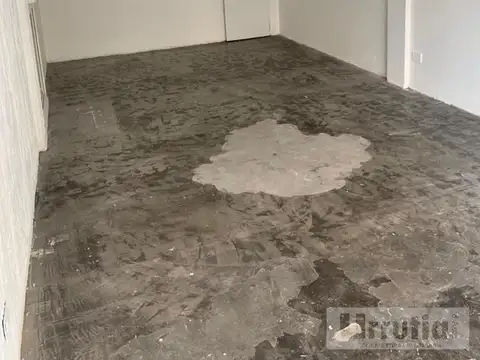 Local - Moron Sur
