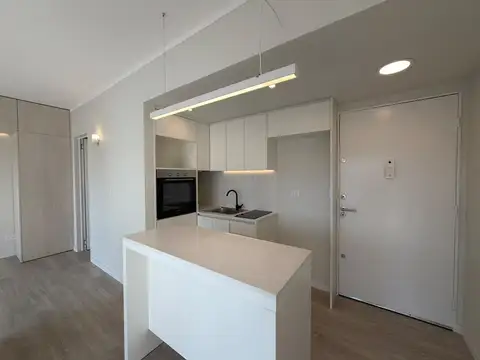 Venta Monoambiente totalmente refaccionado a nuevo con balcón corrido y vista ab