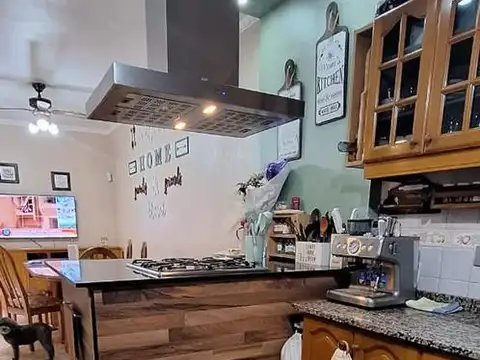 Casa 4 ambientes con 3 baños