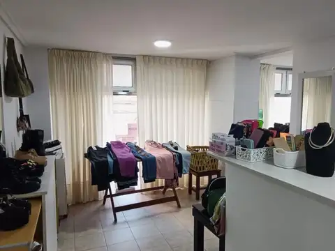 Oficina 2 ambientes con 1 baño