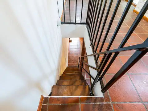 VENTA CASA 3 DORMITORIOS AGOTE PATIO NO PH PILETA