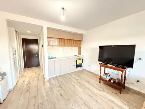 DEPARTAMENTO MONO AMBIENTE CON COCHERA