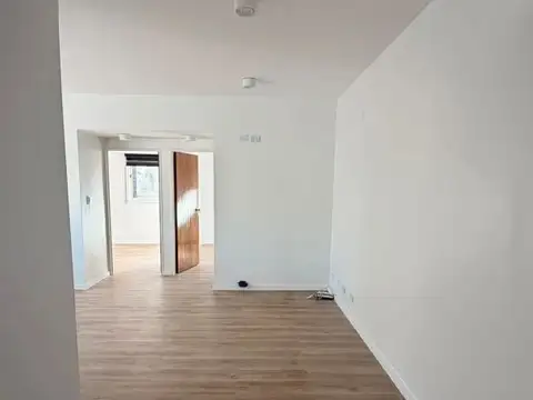 Sarmiento 1400, Piso 8