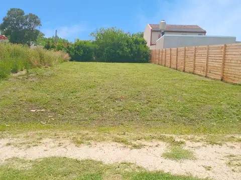 VENTA LOTE EN BARRIO SEMICERRADO-MELCHOR ROMERO
