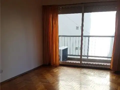 Paraguay 4400, Piso 4