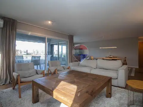 Departamento en Venta de 6 ambientes
