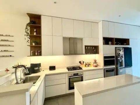Casa 5 ambientes con 1 baño