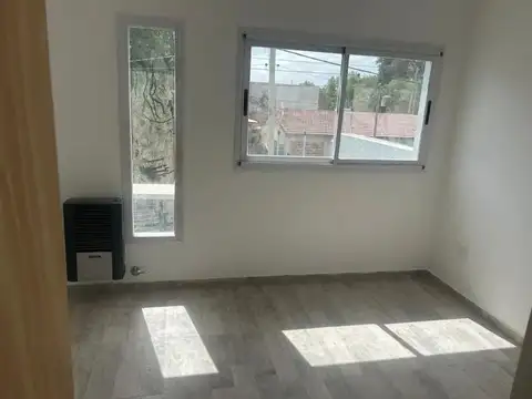 Casa en venta - 2 Dormitorios 2 Baños - La Plata