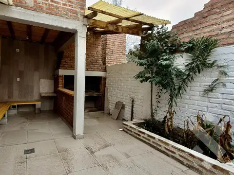 Casa en Alquiler al Este
