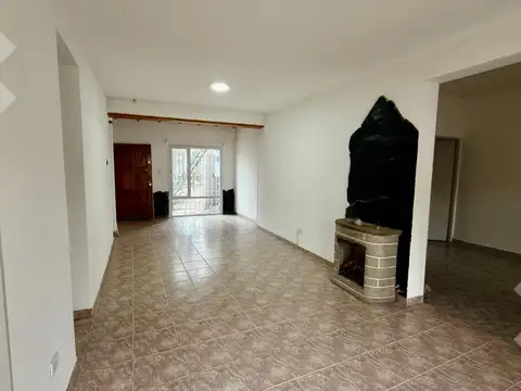 Casa en Alquiler de 3 dormitorios