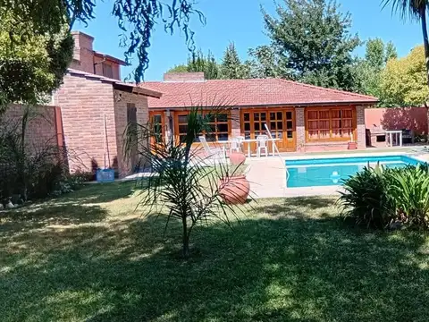 Casa en Venta, 5 Ambientes, en Pueblo Nuevo, Lujan, GBA Oeste
