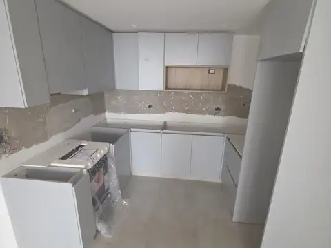 Avenida Rivadavia 8800, Piso FRE