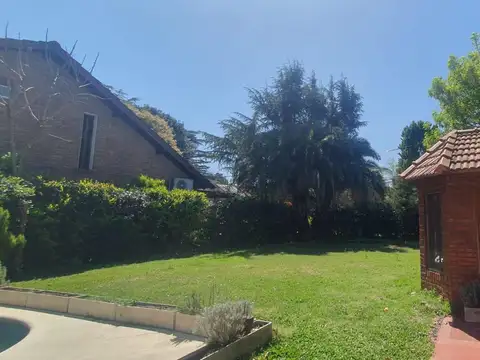 Casa en Venta en Loma Verde, USD 127.000