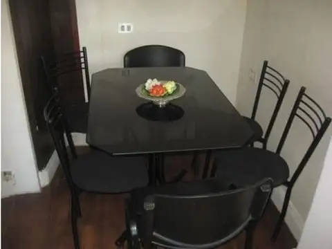 Gral Juan Lavalle 300