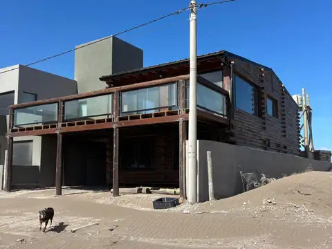 CABAÑA PARA 17 PERSONAS FRENTE AL MAR