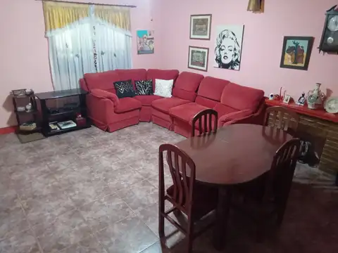 Casa en Alquiler en Ciudad Evita, $ 1.000.000