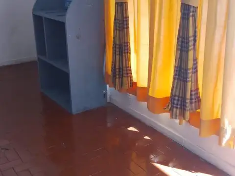 Depto Tipo Casa en Venta 50 años