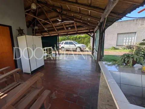 Casa en Venta con 8 cocheras