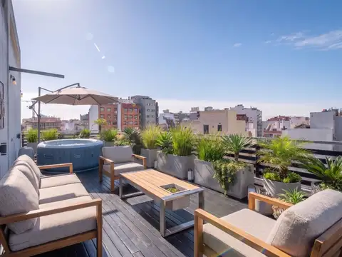 VENTA DUPLEX 4 AMB/ DOBLE TERRAZA  , COCHERA