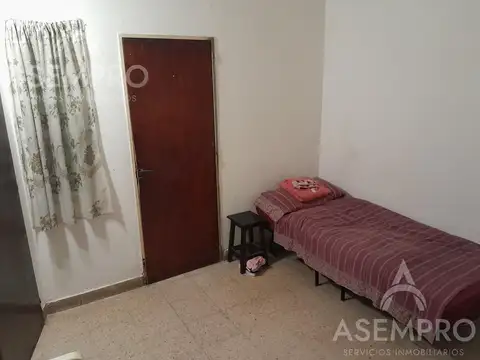 Depto Tipo Casa en Venta en Chacarita, USD 88.000