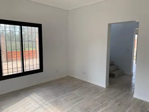 Casa 3 ambientes con 1 baño