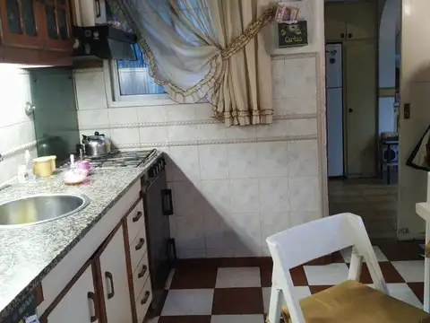 S.PEÑA 495- CASA 3 AMB. COCHER