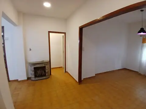 Depto Tipo Casa en Alquiler de 2 ambientes