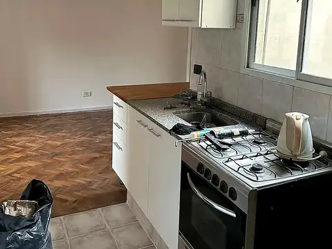 Depto Tipo Casa en Alquiler 70 años