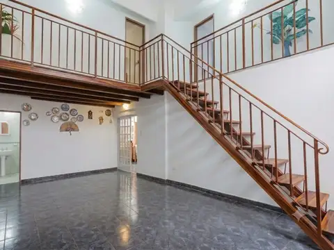 Depto Tipo Casa en Venta de 4 ambientes