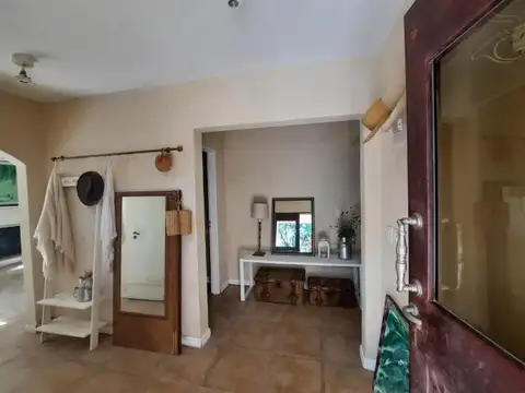 Casa 7 ambientes con 3 baños