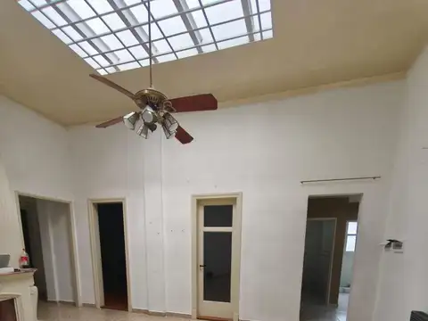 ALQUILER OFICINA EN VILLA DEVOTO.