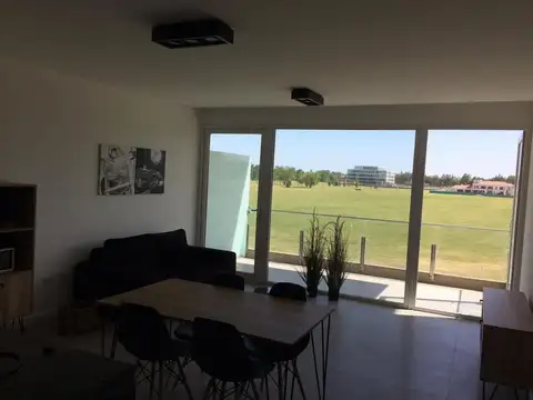 Departamento en Venta en Guillermo E Hudson, USD 209.000