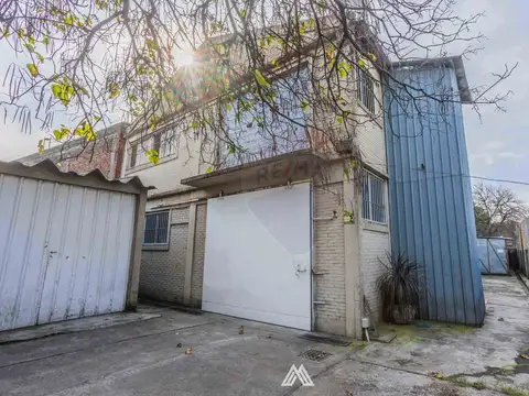 Local en Venta en La Comercial, USD 990.000