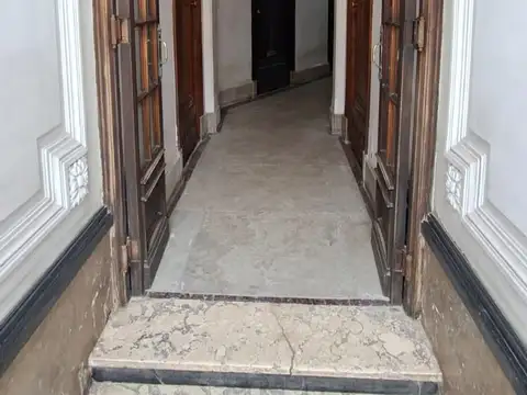 Dr. Carlos A. Gianantonio 3900