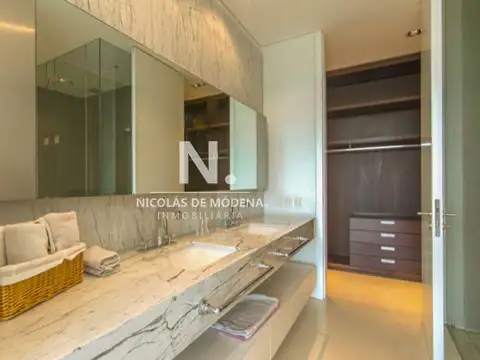 Departamento en Venta de 5 ambientes