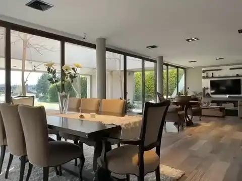 Casa en Alquiler en Estancias Del Rio -Estancias Del Pilar, USD 5.000