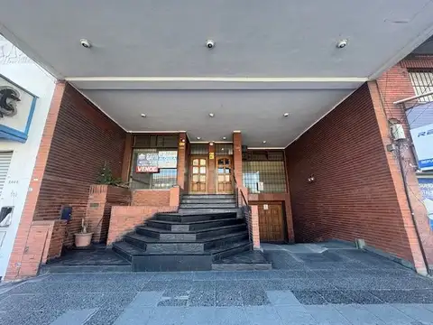 Avenida Mitre 2400, Piso 2