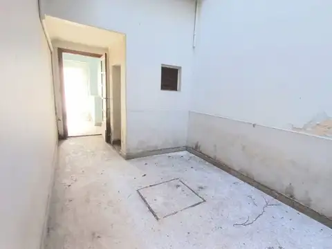 Inmueble comercial sobre Av. Yrigoyen Lanús Oeste