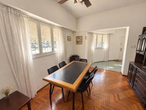 Casa en Venta en Abasto, USD 172.000