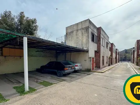 Av. Pte, J. D. Peron  al 2900
