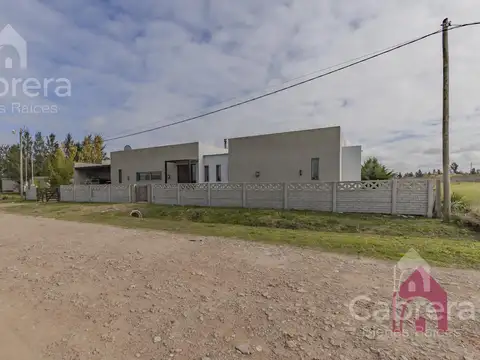 641 e/ 141 y 142, Barrio Las Luciernagas