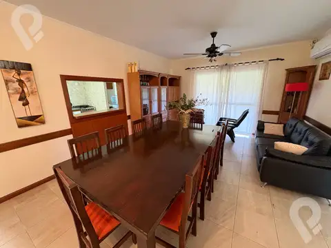 Casa en Alquiler de 3 dormitorios