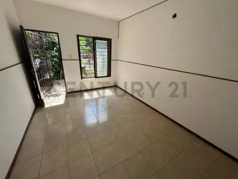 Lobos 1800, Piso 0
