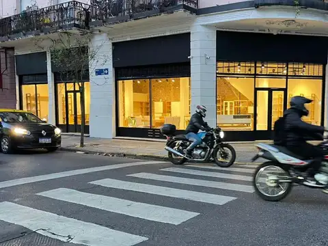 Local en Venta 40 años