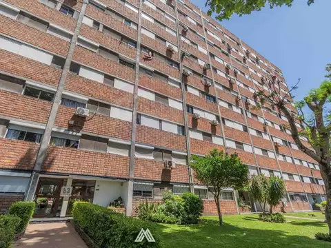VENTA APARTAMENTO 3 DORMITORIOS CON RENTA AGUADA